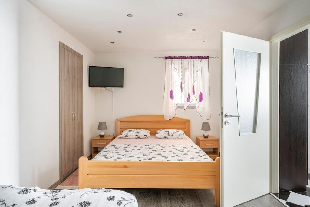 Studio Apartment GRGIC Šibenik Esterno foto
